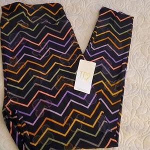 NWT TC2 DISNEY LULAROE LEGGINGS MICKEY MOUSE
